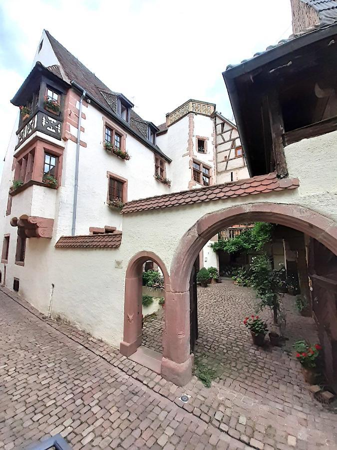 Adrihof A Riquewihr, Cour De L'Abbaye D'Autrey Bed & Breakfast Eksteriør bilde